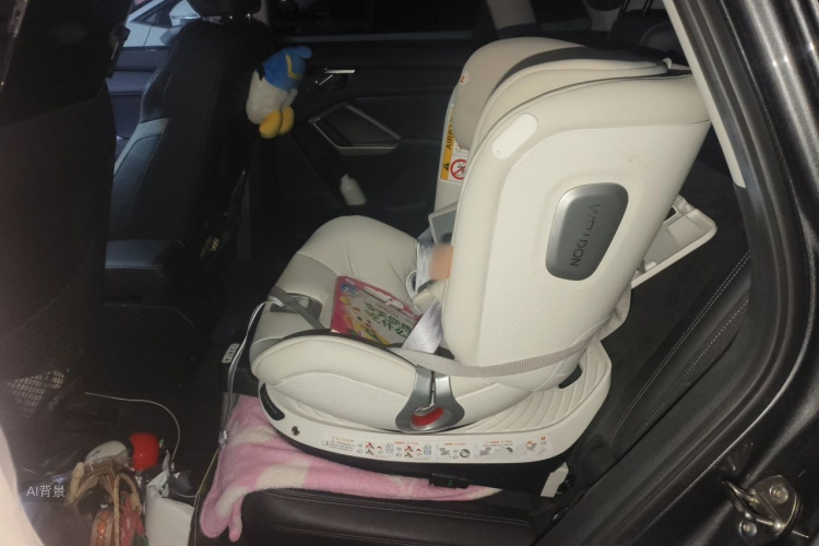 Audi Q3 2020 immagine di auto #19
