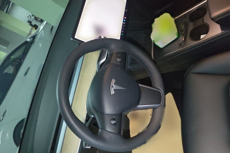 Tesla Model Y 2022 #15 Tesla Model Y 2022 car image #15