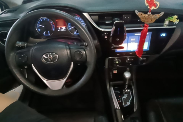 Toyota Corolla 2019 #10 Toyota Corolla 2019 car image #10