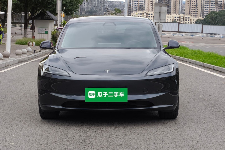 Tesla Model 3 2024 imagem de carro #3