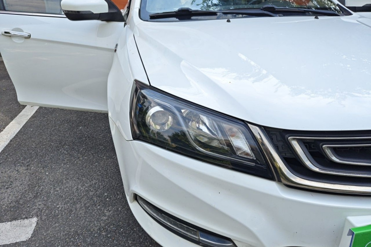 GEELY Emgrand 2017 car image #8