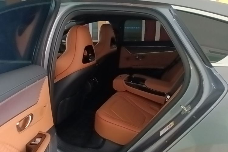 BYD Han 2022 car image #17