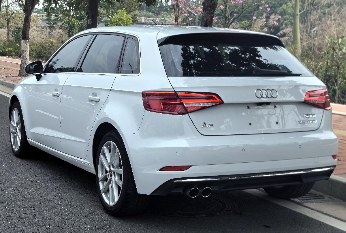 Audi A3 2019 car image #4