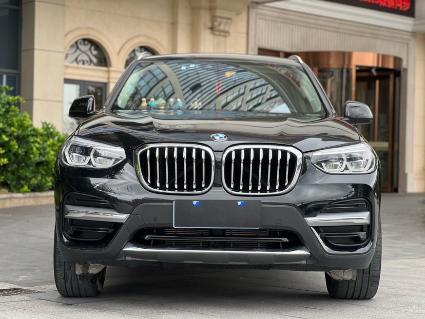 BMW X3 2021 #2 BMW X3 2021 car image #2