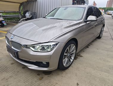 BMW 3 Series 2019 car image 