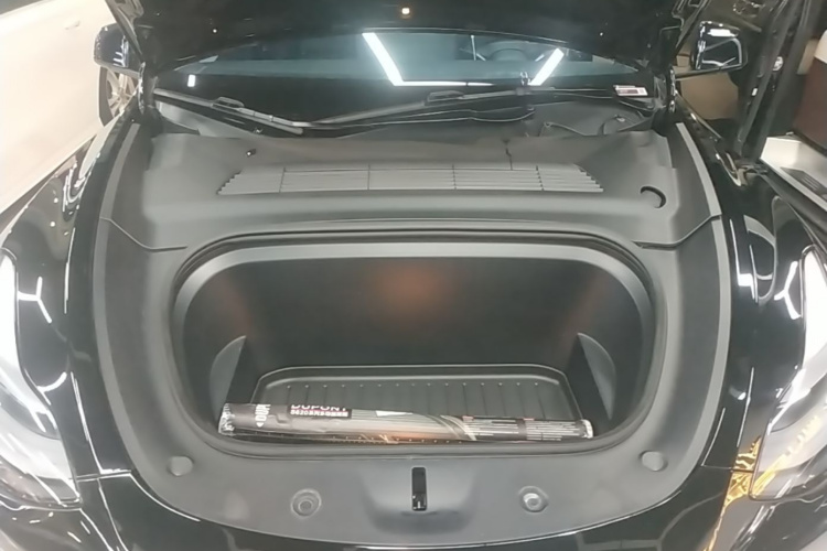 Tesla Model Y 2023 #20 Tesla Model Y 2023 car image #20