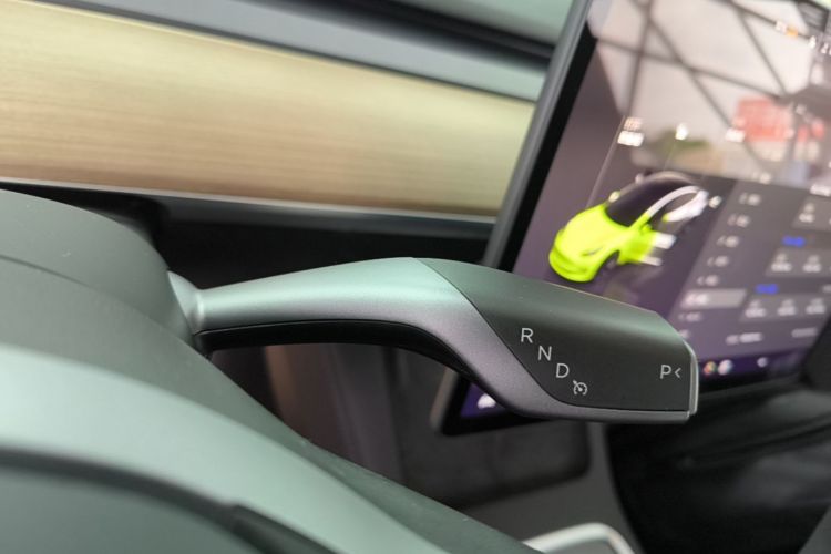 Tesla Model 3 2023 car image #14