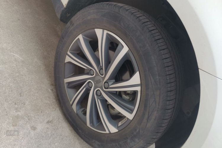 GEELY Vision X6 2022 car image #9