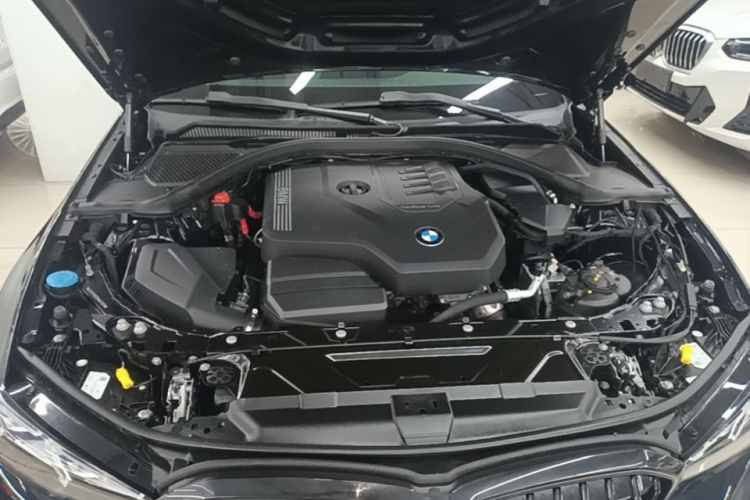 BMW 3 Series 2025 #20 BMW 3 Series 2025 car image #20