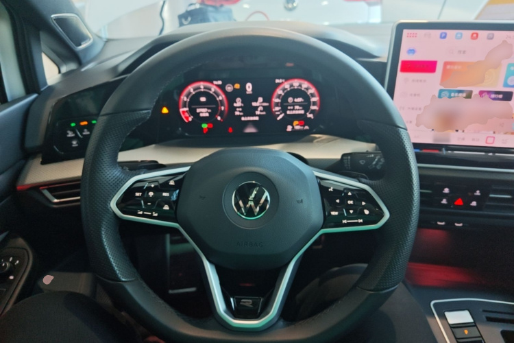Volkswagen Golf 2024 imagen de coche #15