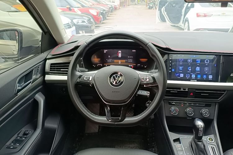 Volkswagen Lavida 2022 car image #11