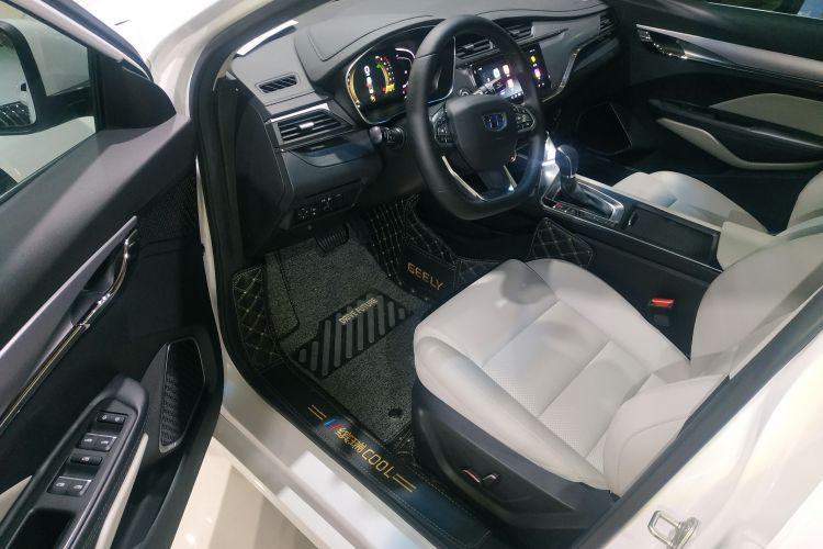 GEELY Binray 2019 car image #16