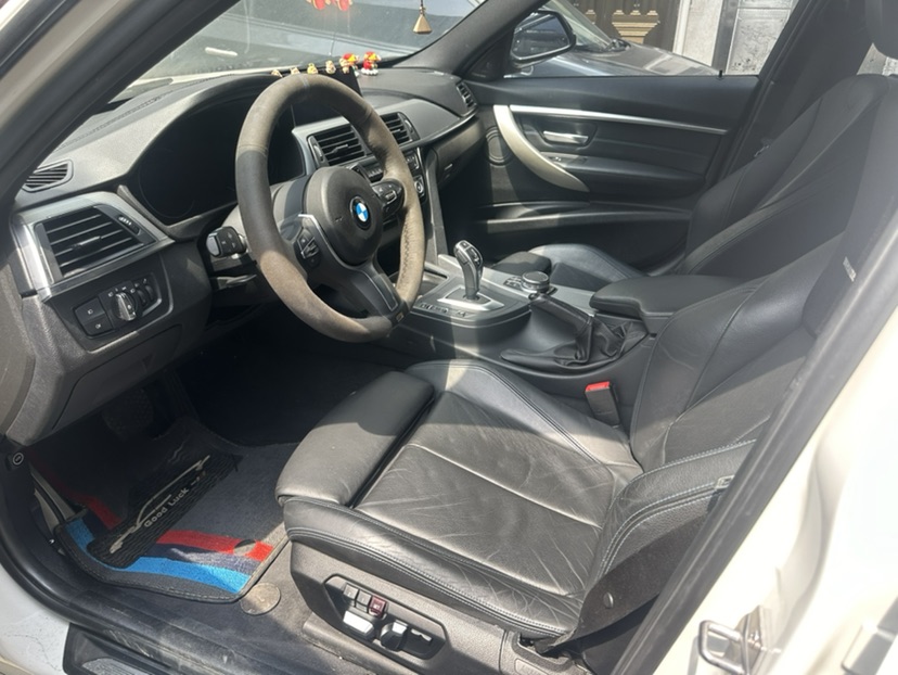 BMW 3 Series 2019 #2 BMW 3 Series 2019 car image #2