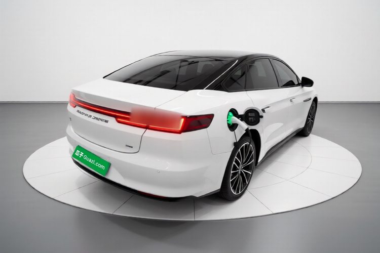 BYD Han 2021 immagine di auto #7