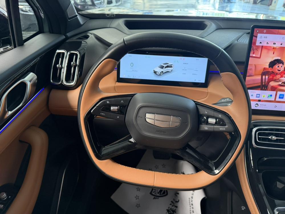 GEELY Boyue L 2025 car image #13