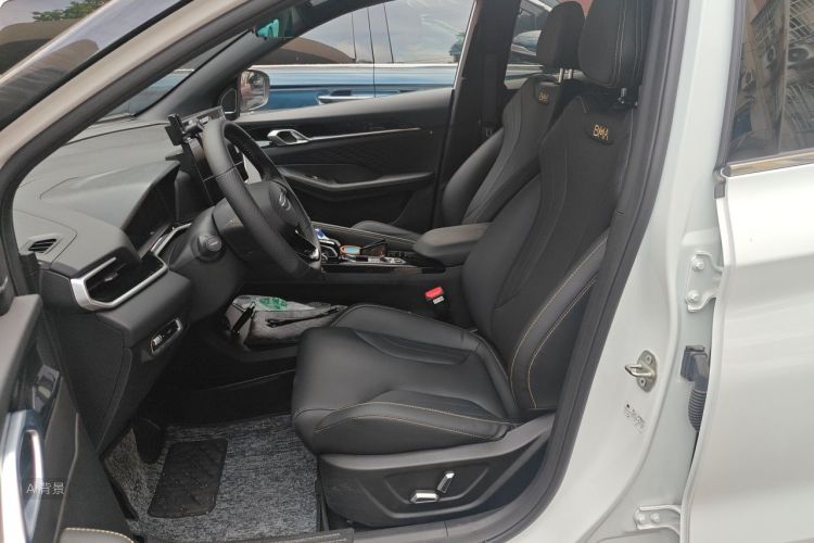 GEELY Coolray 2024 صورة سيارة #17