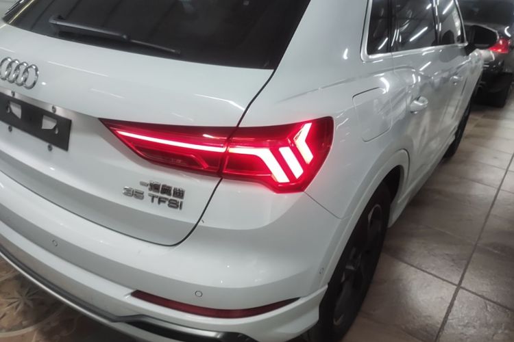 Audi Q3 2022 #8 Audi Q3 2022 car image #8