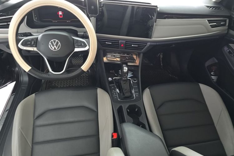 Volkswagen Bora 2024 car image #10
