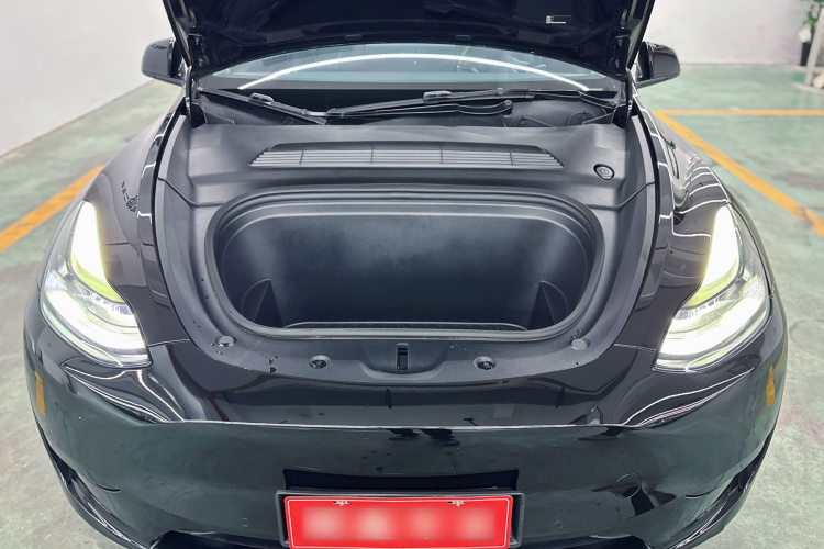 Tesla Model Y 2022 #17 Tesla Model Y 2022 car image #17
