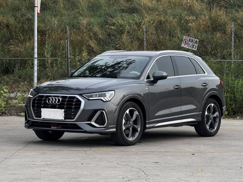 Audi Q3 2022 Audi Q3 2022 car image