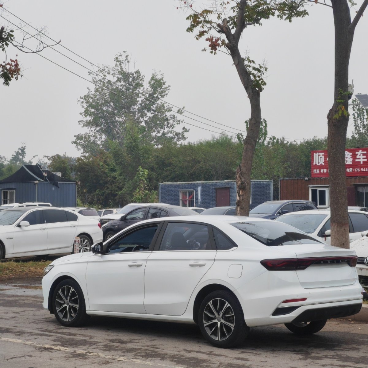 GEELY Emgrand 2022 car image #9