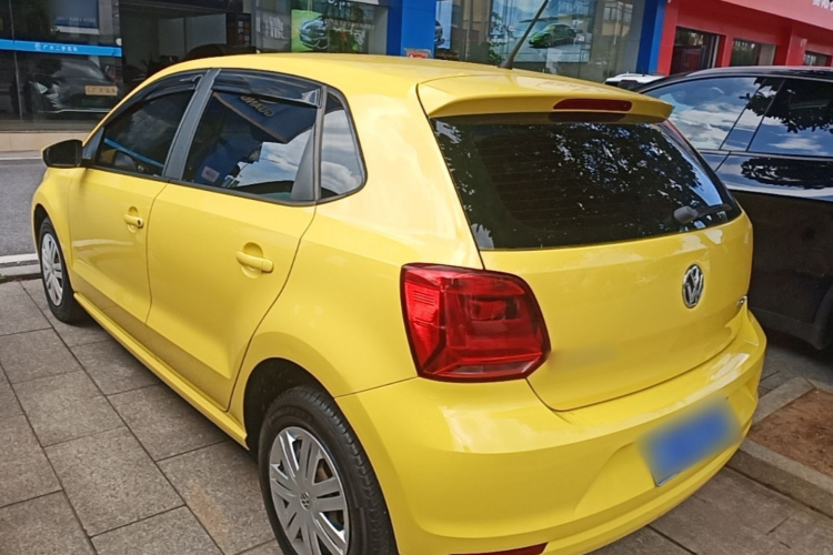 Volkswagen Polo 2017 car image #5