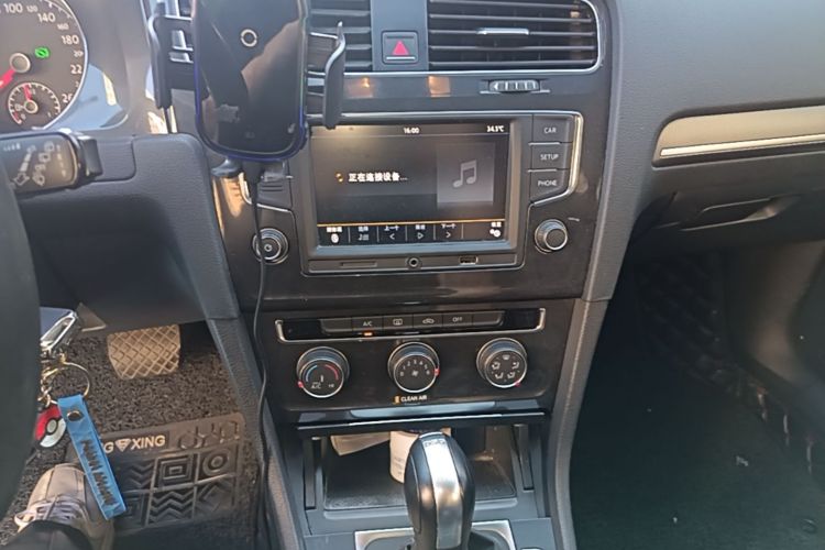 Volkswagen Golf 2017 #15 Volkswagen Golf 2017 car image #15