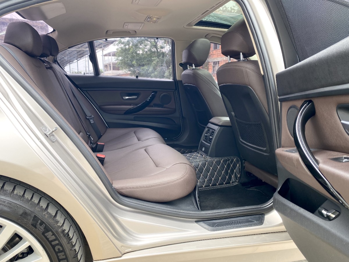 BMW 3 Series 2018 #4 BMW 3 Series 2018 car image #4