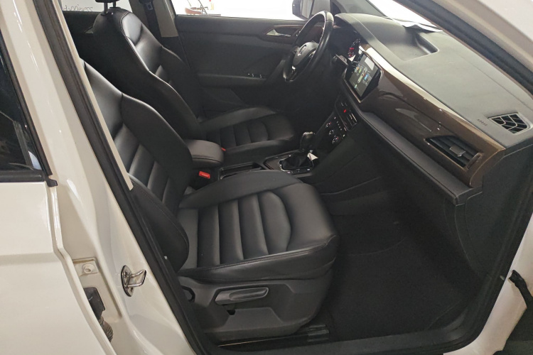 Volkswagen Tharu 2020 изображение автомобиля #24