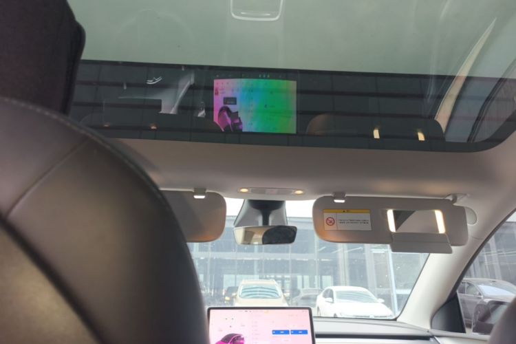 Tesla Model Y 2021 #18 Tesla Model Y 2021 car image #18