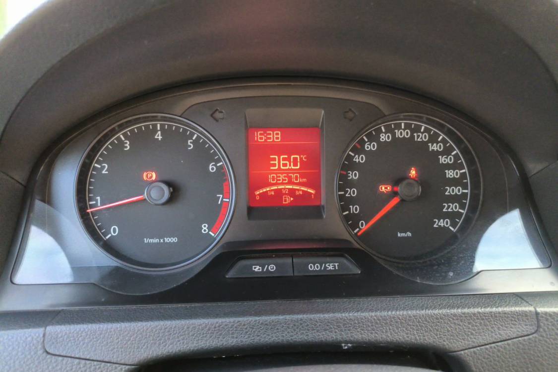 Volkswagen Santana 2015 car image #26