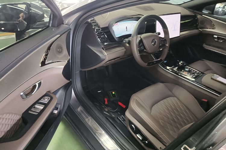 BYD Han 2022 #12 BYD Han 2022 car image #12