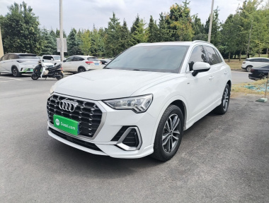 Audi Q3 2022 car image 