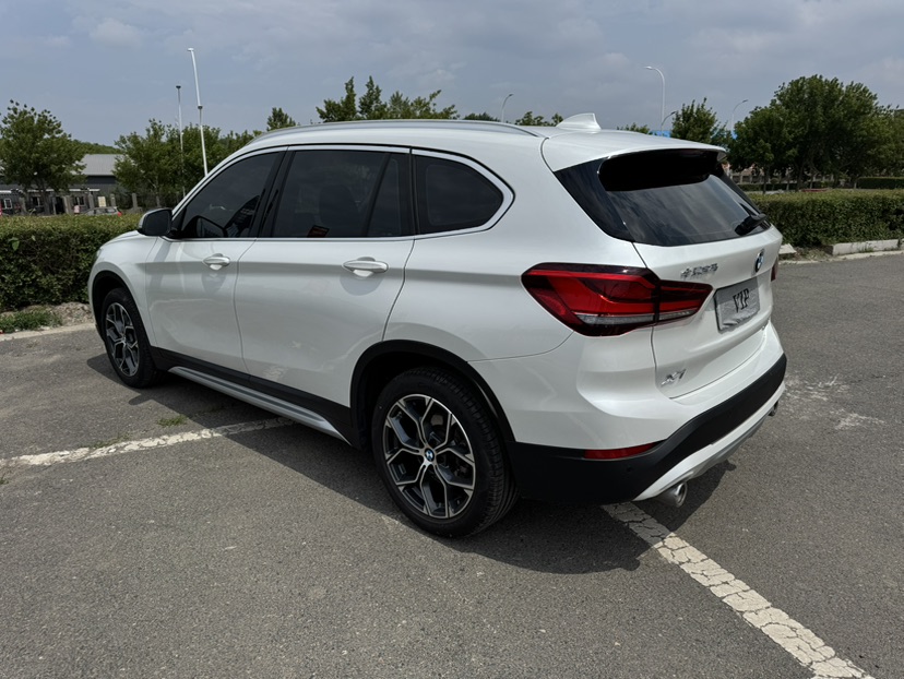 BMW X1 2023 car image #6