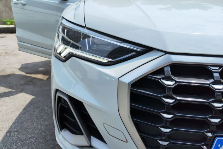 Audi Q3 2023 #8 Audi Q3 2023 car image #8