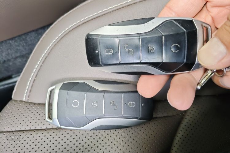 BYD Han 2021 car image #10