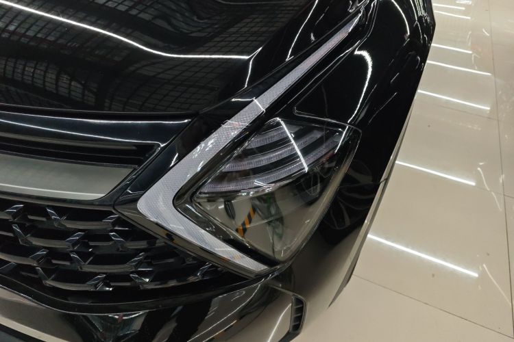 起亚 狮铂拓界 2022 汽车图片 #23