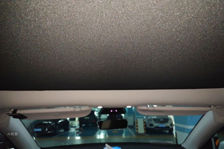 Tesla Model Y 2023 car image #20