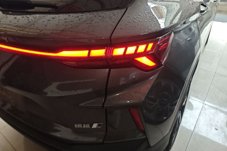 GEELY Coolray 2023 car image #8