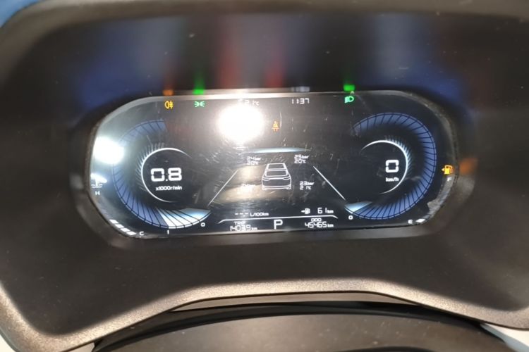 GEELY Emgrand 2022 car image #12