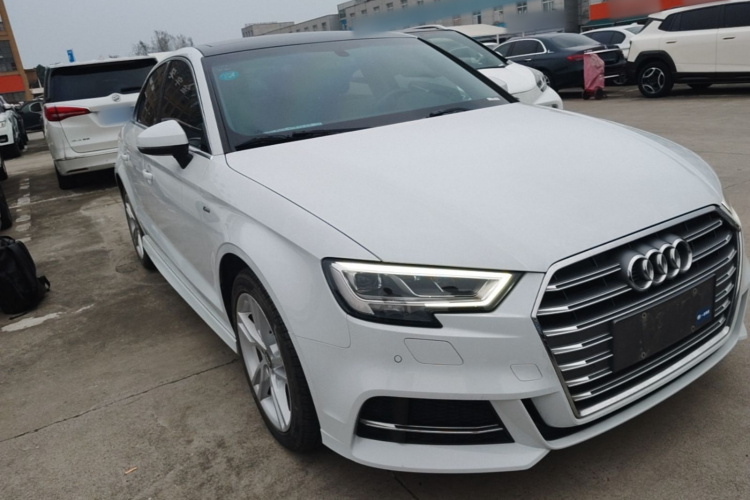 Audi A3 2020 immagine di auto #4
