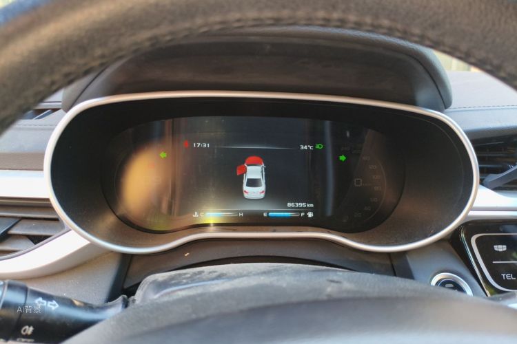 GEELY Emgrand 2019 car image #13