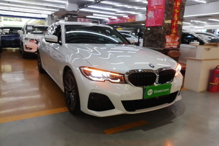 BMW 3 Series 2020 car image #6