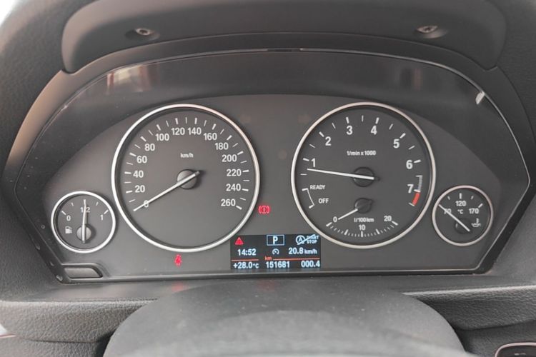 BMW 3 Series 2016 immagine di auto #12