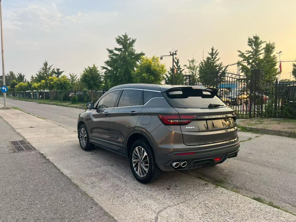 2021 صورة سيارة #4