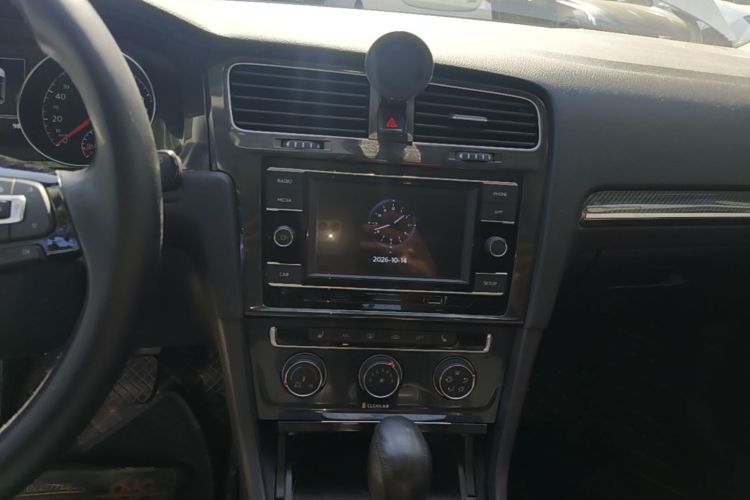 Volkswagen Golf 2018 #13 Volkswagen Golf 2018 car image #13