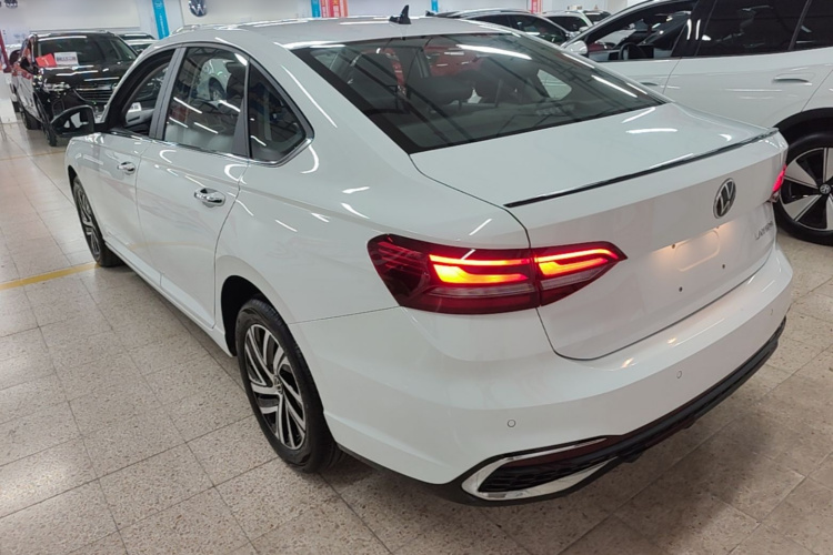 Volkswagen Lavida 2024 car image #5