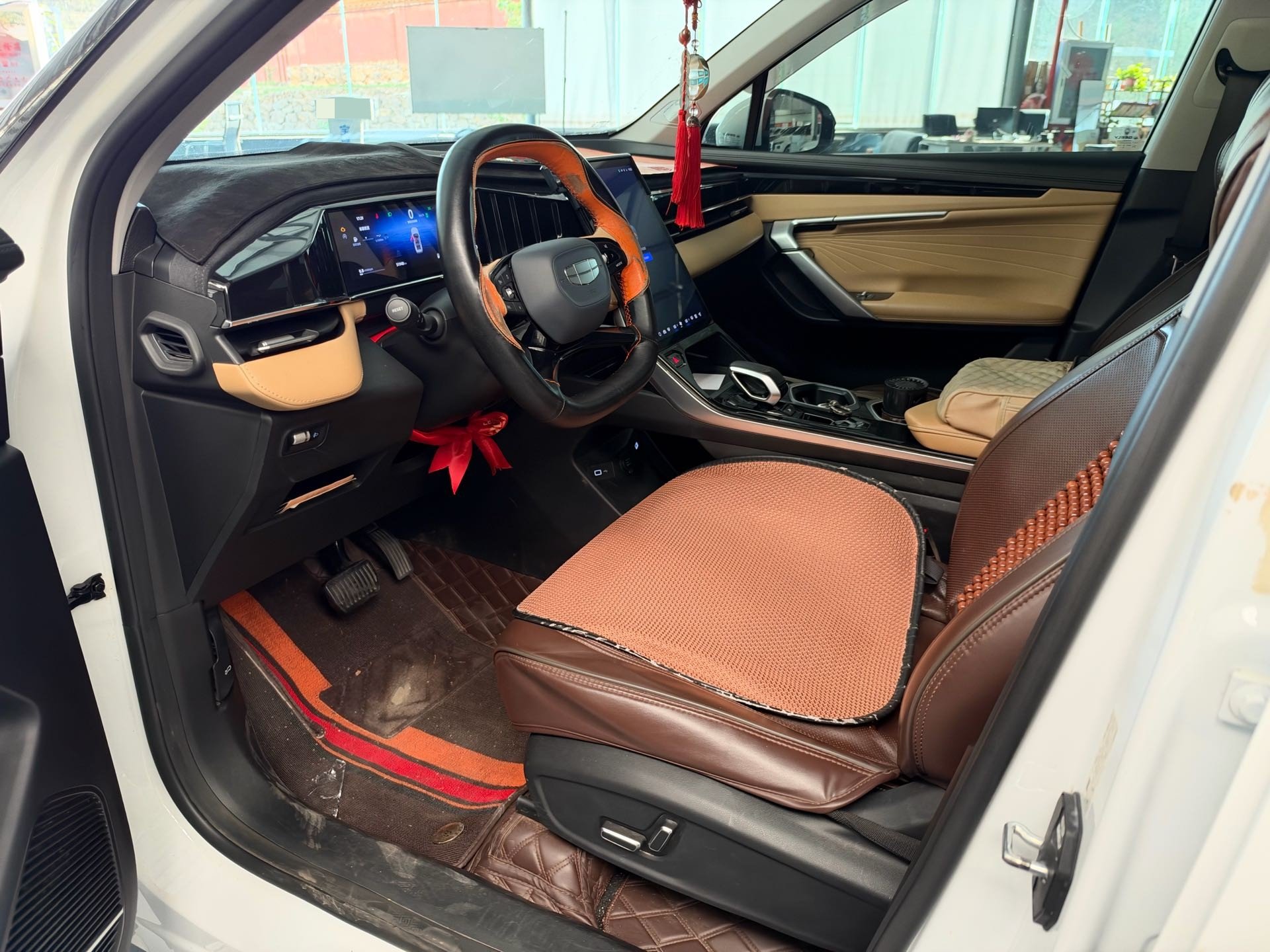 GEELY Boyue L 2023 #2 GEELY Boyue L 2023 imagem de carro #2
