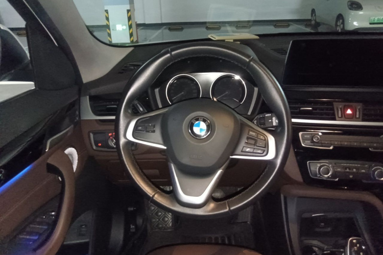 BMW X1 2021 car image #11