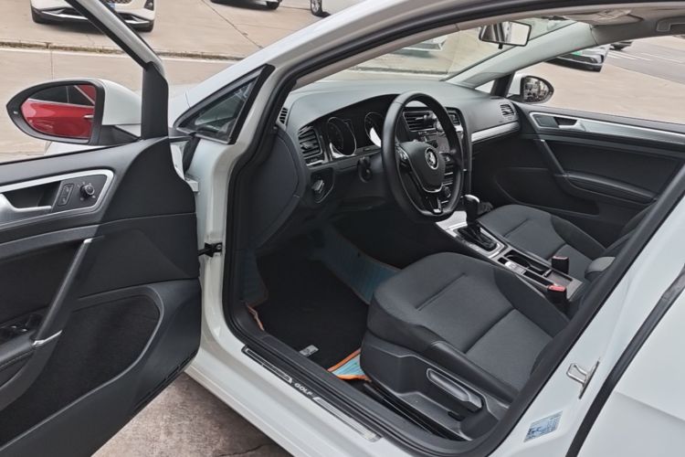 Volkswagen Golf 2018 #16 Volkswagen Golf 2018 car image #16